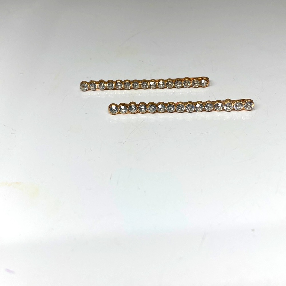 Set of 2 Bobbie pins copper colored with 15 clear crystal stones